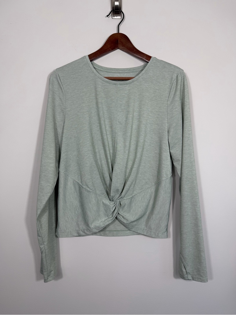 Athleta Essence Twist Front Sage Green Long Sleeve Yoga Top Large L